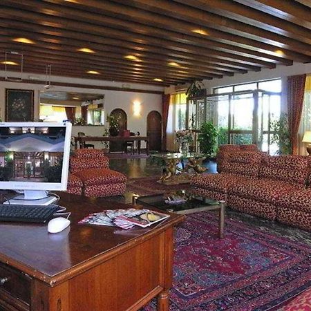 Pinewood Hotel Рим Интериор снимка