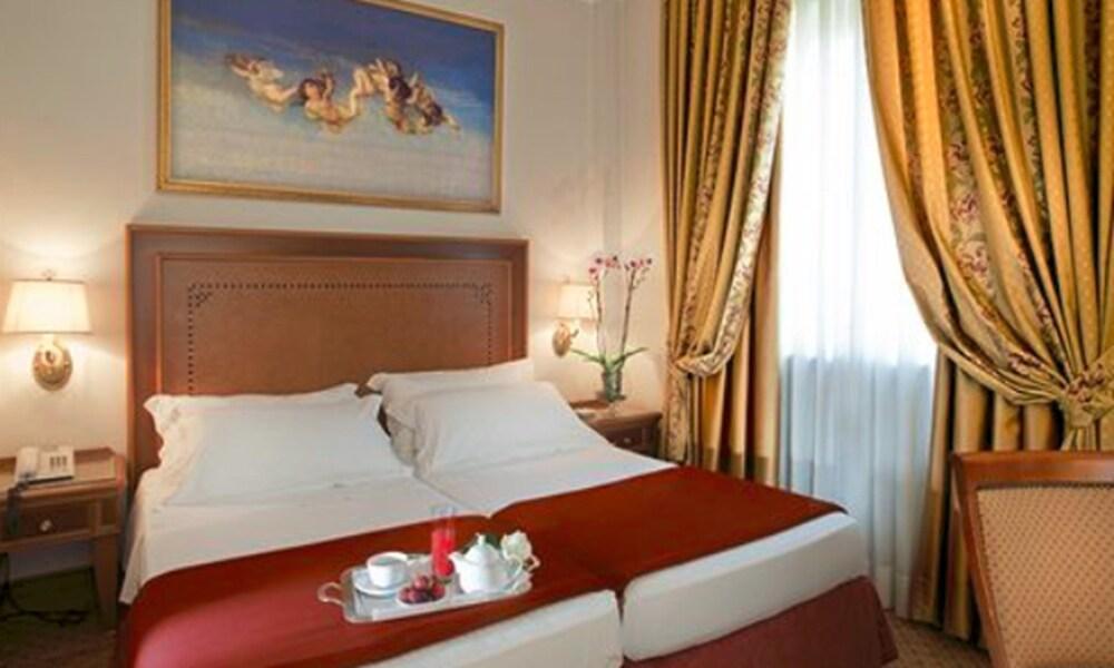 Pinewood Hotel Рим Екстериор снимка