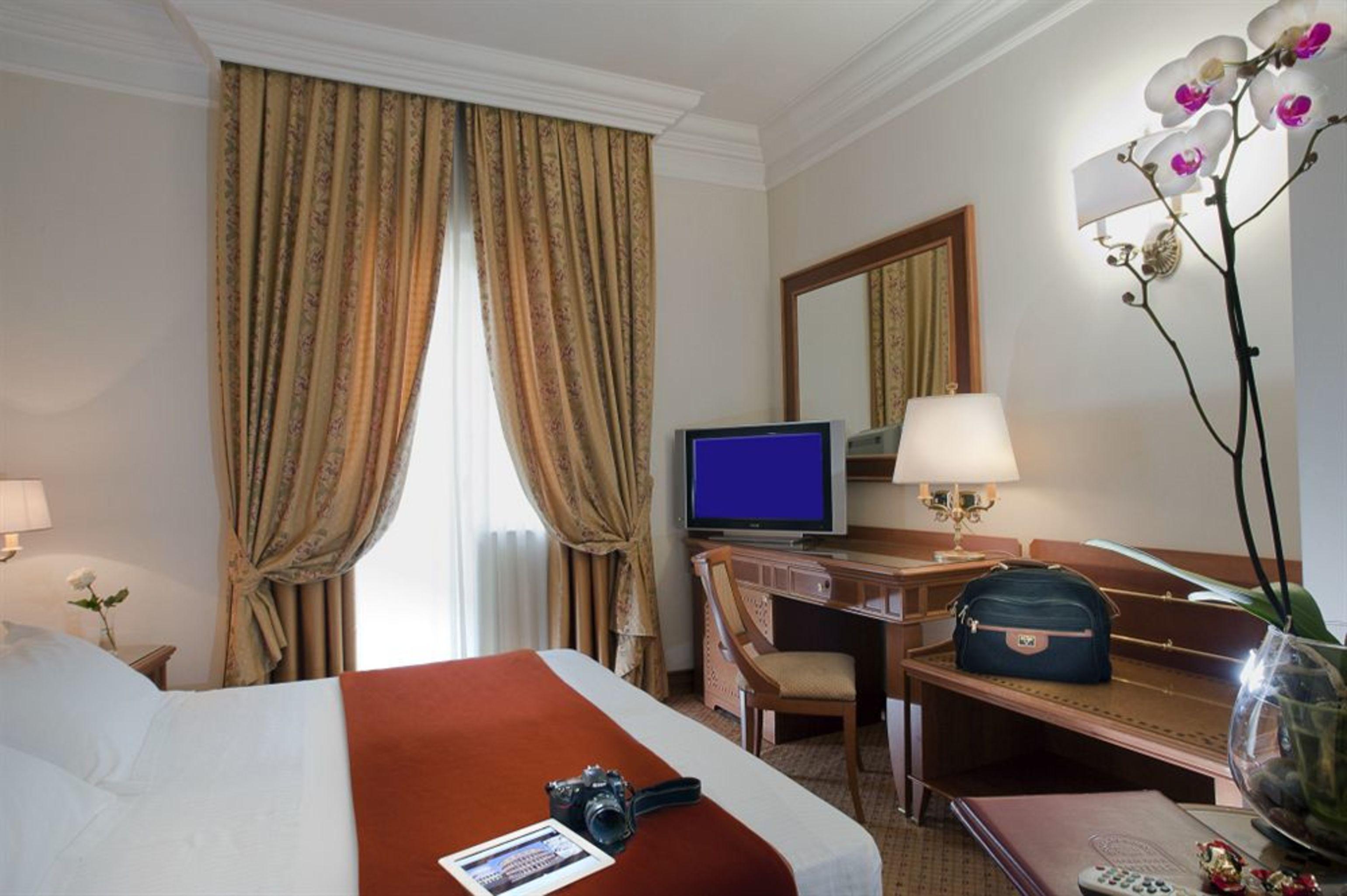 Pinewood Hotel Рим Екстериор снимка