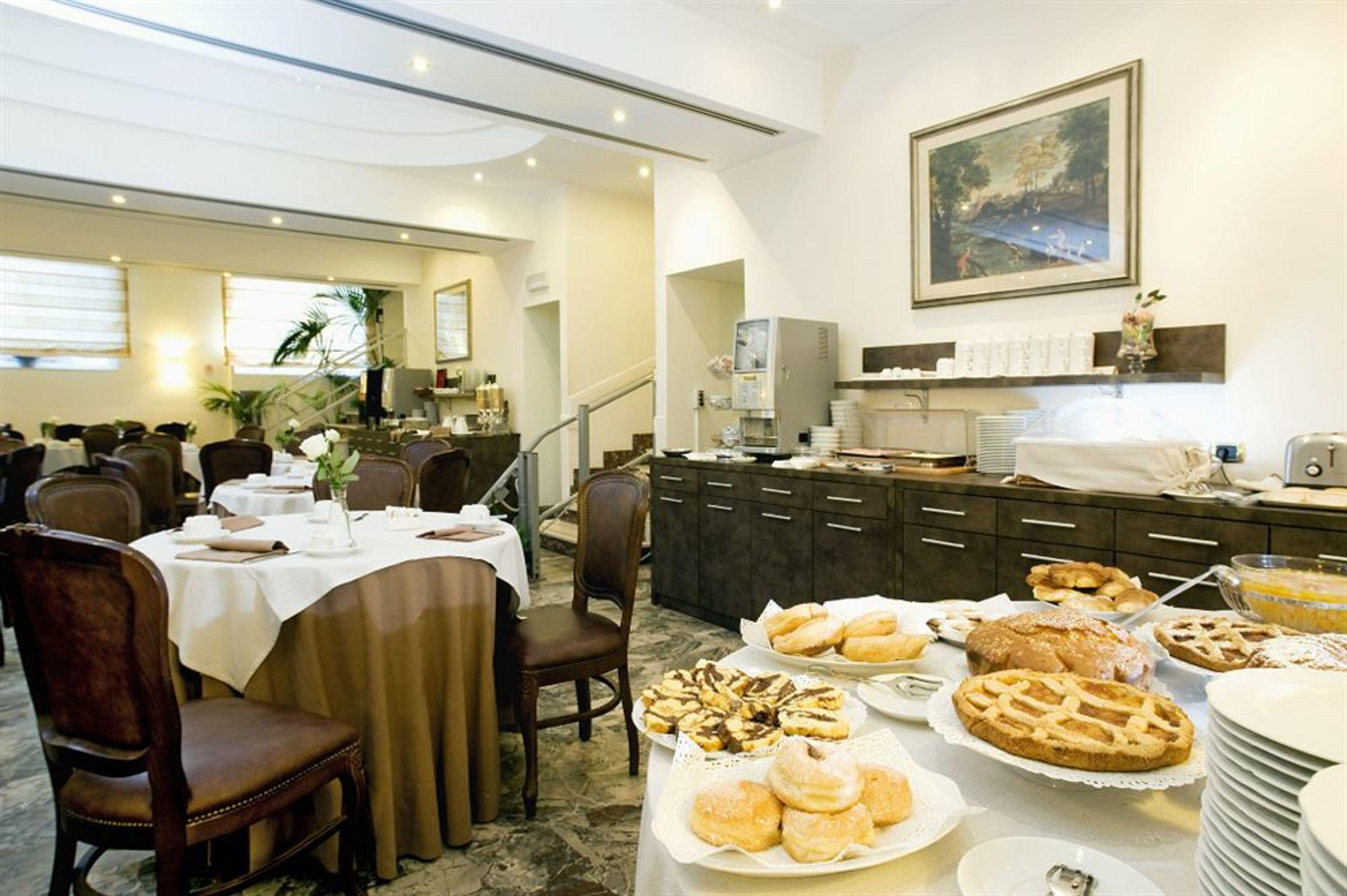 Pinewood Hotel Рим Екстериор снимка