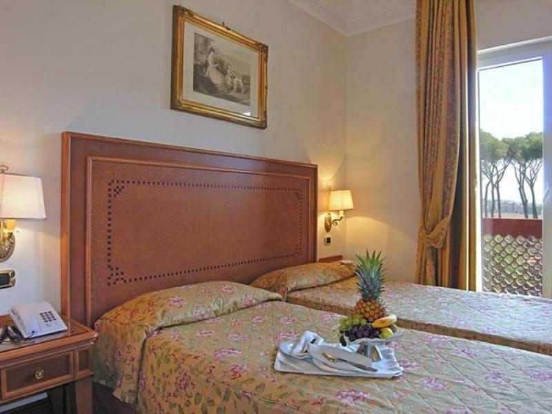 Pinewood Hotel Рим Екстериор снимка