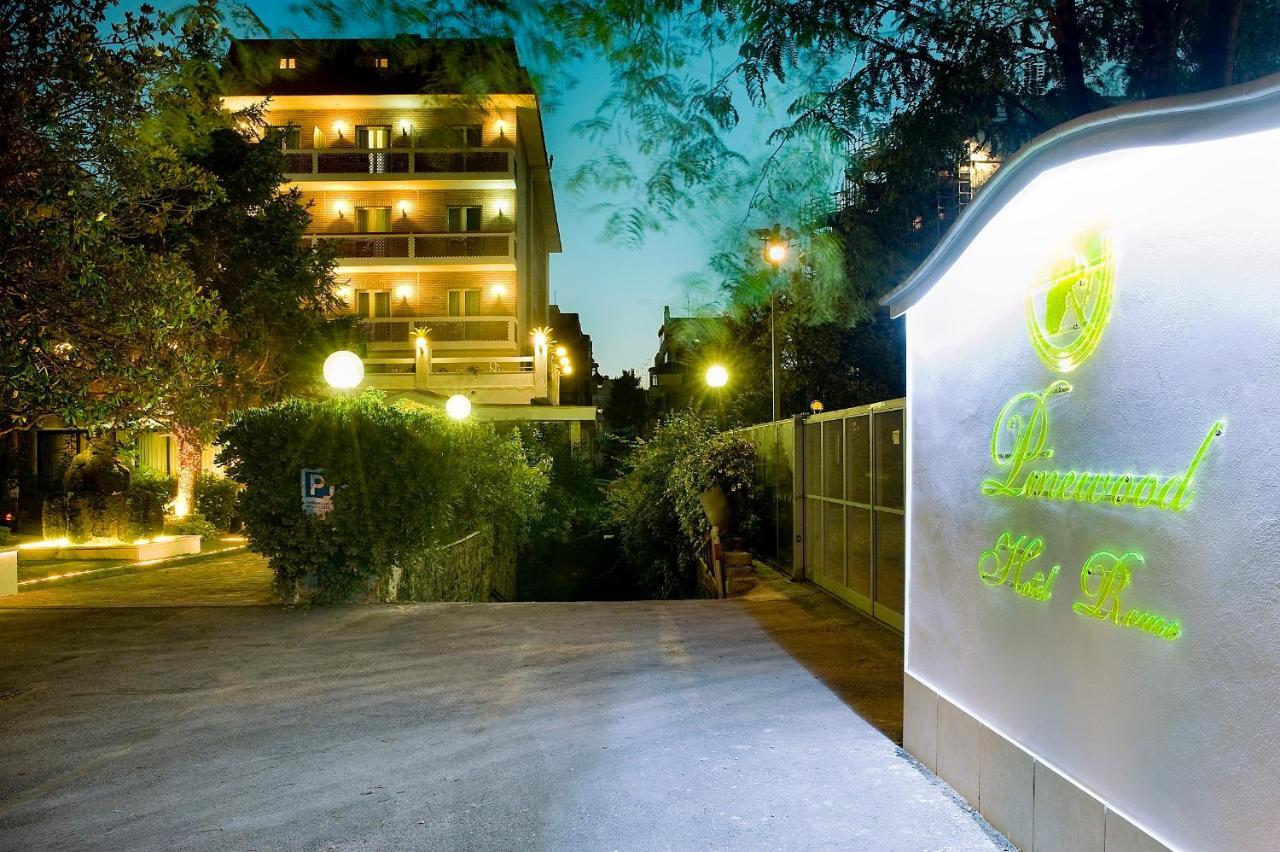 Pinewood Hotel Рим Екстериор снимка