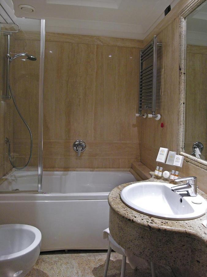 Pinewood Hotel Рим Екстериор снимка